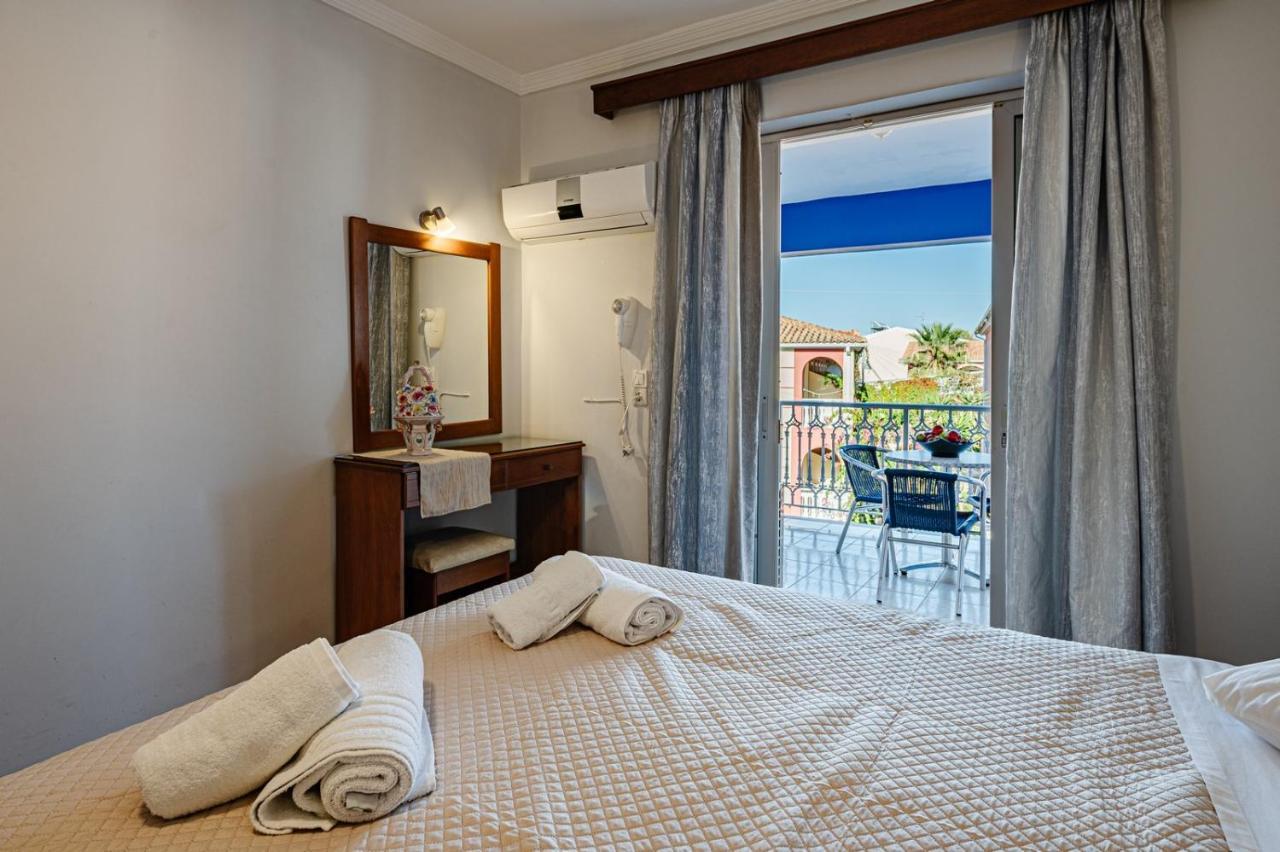 Aparthotel Bluewaves Laganas Exterior foto
